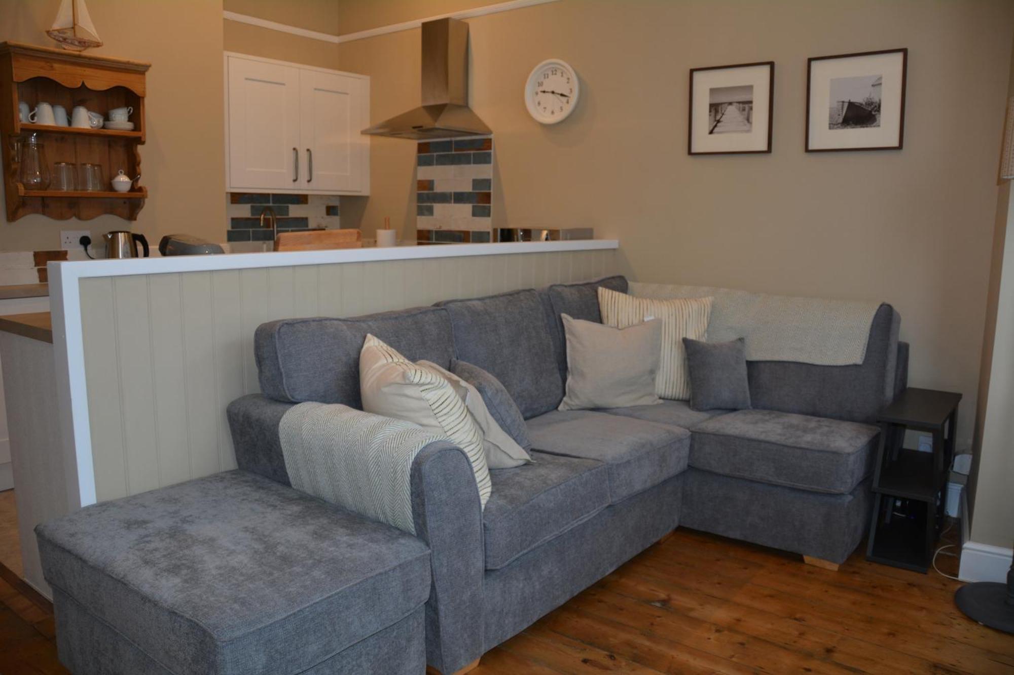 The Fabulous Number Two Apartment A Cosy Coastal Getaway Кромър Екстериор снимка